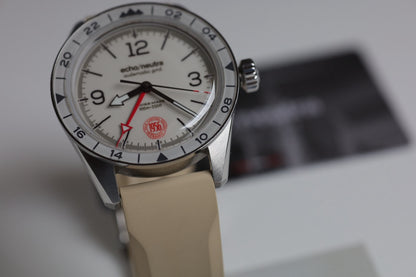 Montre Echo/Neutra : Cortina 1956 GMT Ivoire