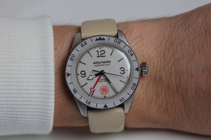 Montre Echo/Neutra : Cortina 1956 GMT Ivoire