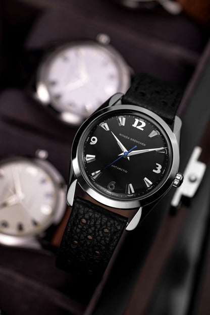 NIVADA GRENCHEN : ANTARCTIC 35 MM BLACK WHITE LUMINOVA