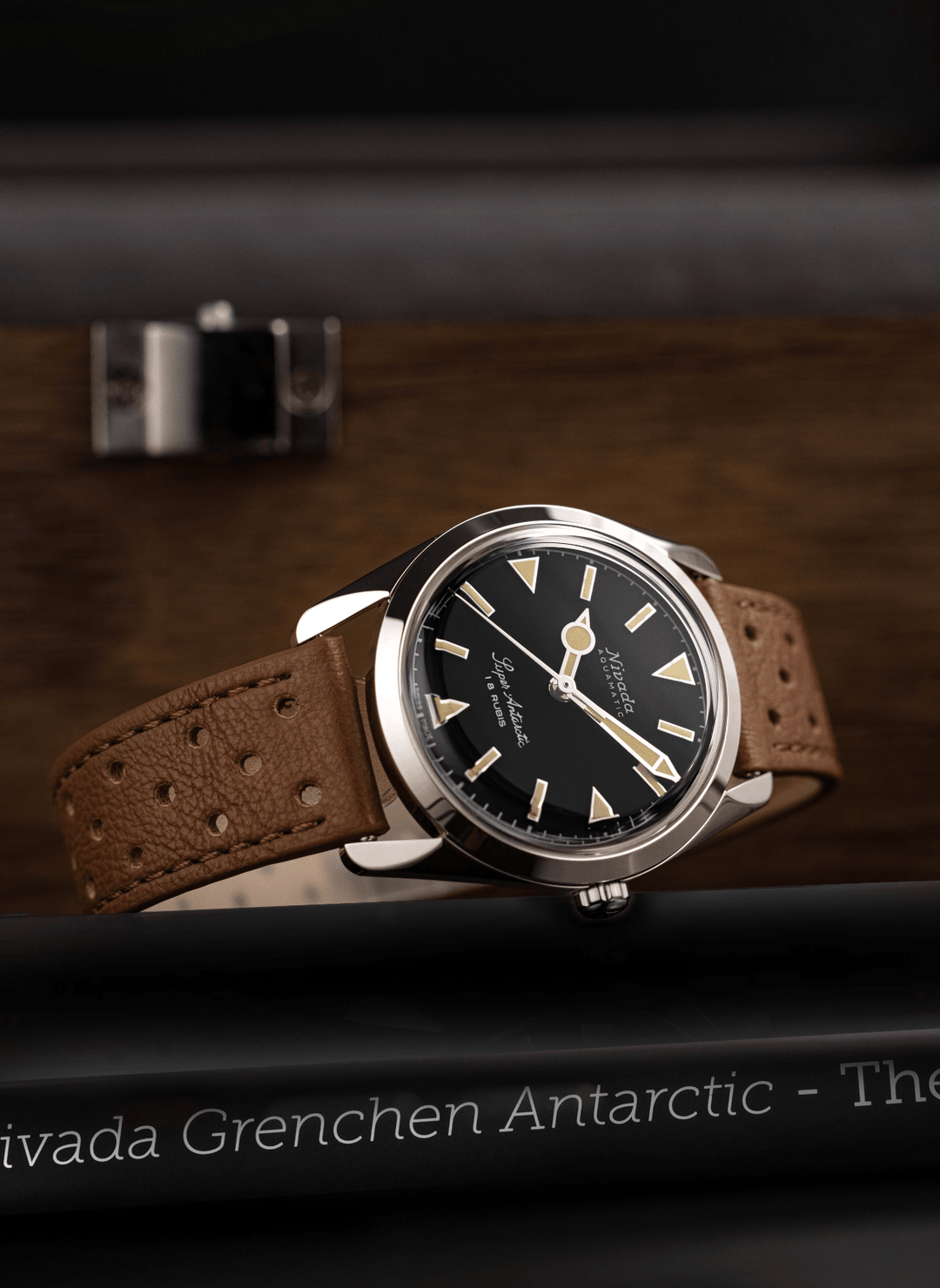 NIVADA GRENCHEN : SUPER ANTARCTIC 35 MM BLACK BEIGE LUMINOVA