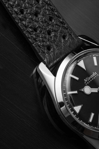 NIVADA GRENCHEN : SUPER ANTARCTIC 35 MM BLACK WHITE LUMINOVA
