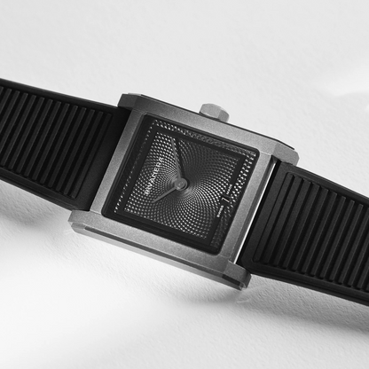 ECHO/NEUTRA : RIVANERA PICCOLO NOIRE GB