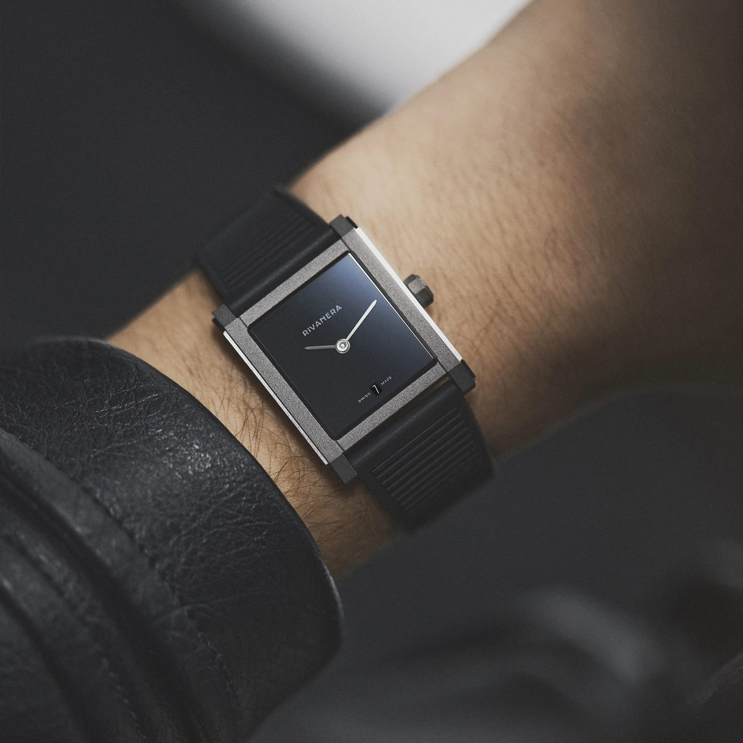 ECHO/NEUTRA : RIVANERA PICCOLO ULTRABLACK MB