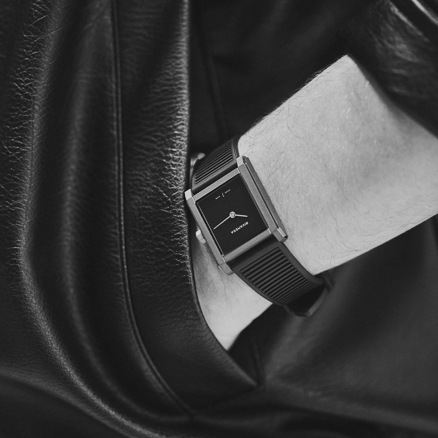 ECHO/NEUTRA : RIVANERA PICCOLO ULTRABLACK MB