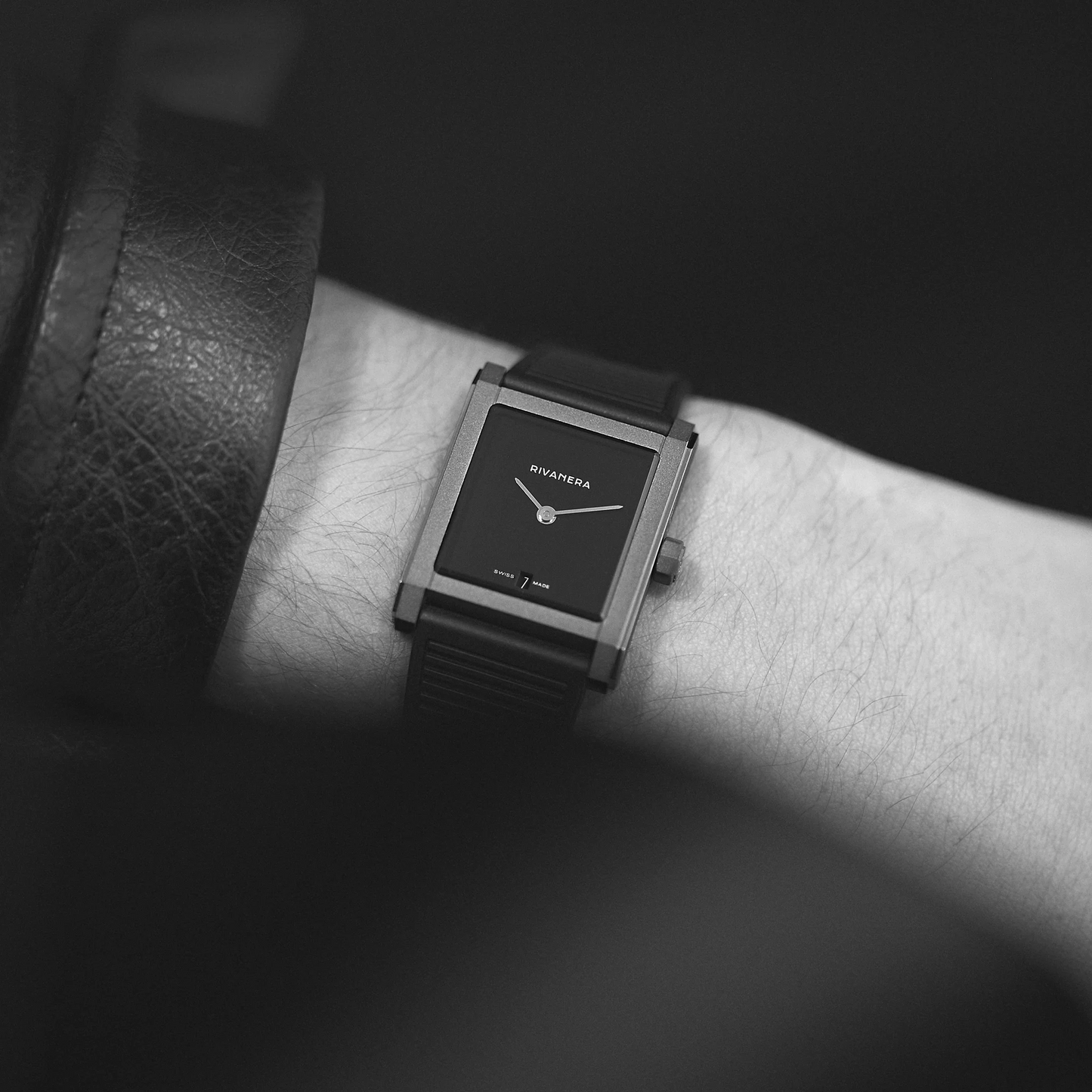 ECHO/NEUTRA : RIVANERA PICCOLO ULTRABLACK MB