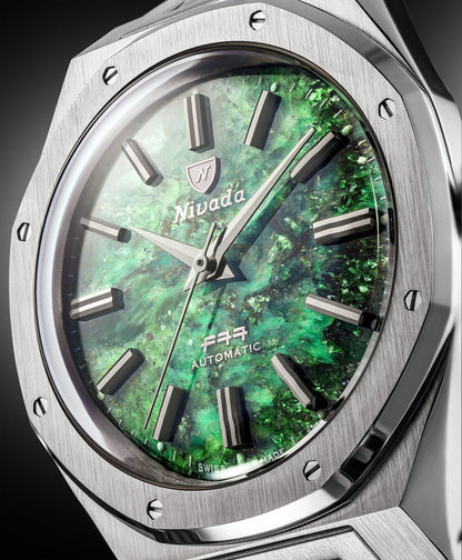 MONTRE NIVADA GRENCHEN F77 AVENTURINE VERTE MARK 2 38MM