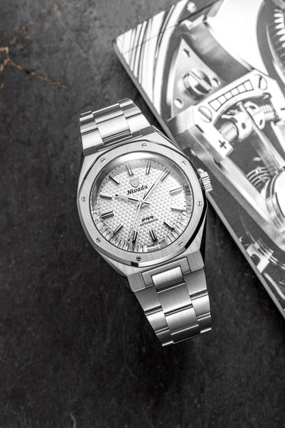 MONTRE NIVADA GRENCHEN F77 BLANC MARK 2 38MM