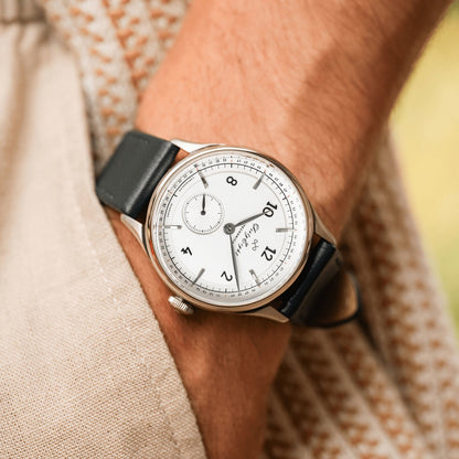 AV86 : 1968 MECHANICAL STEEL WHITE