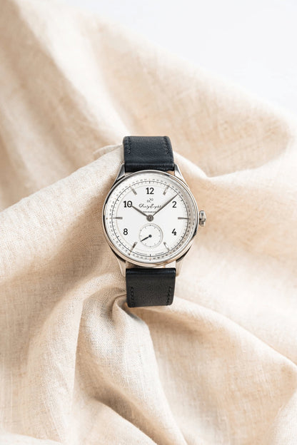 AV86 : 1968 MECHANICAL STEEL WHITE