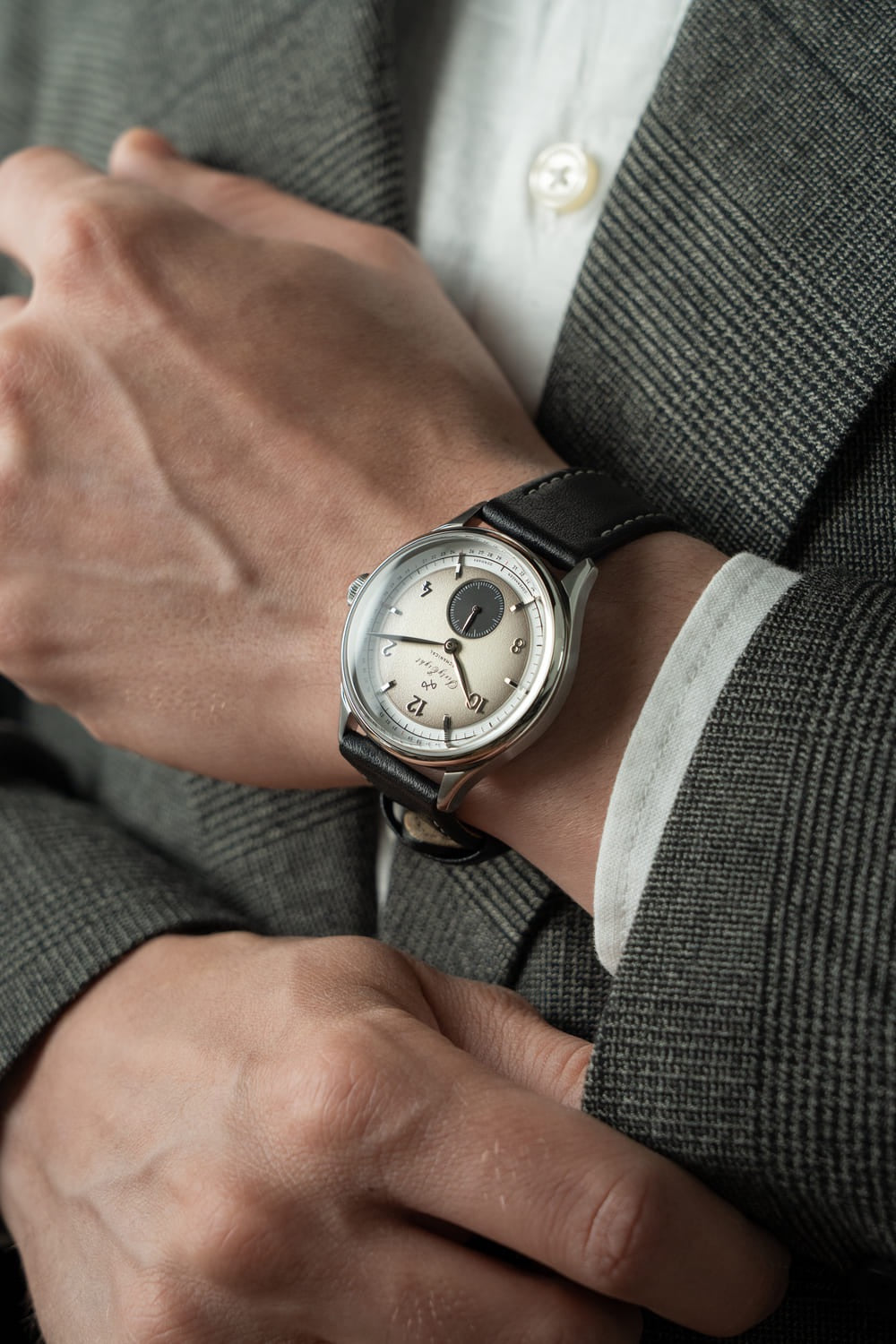 AV86 : 1968 MECHANICAL STEEL SAND & BLACK