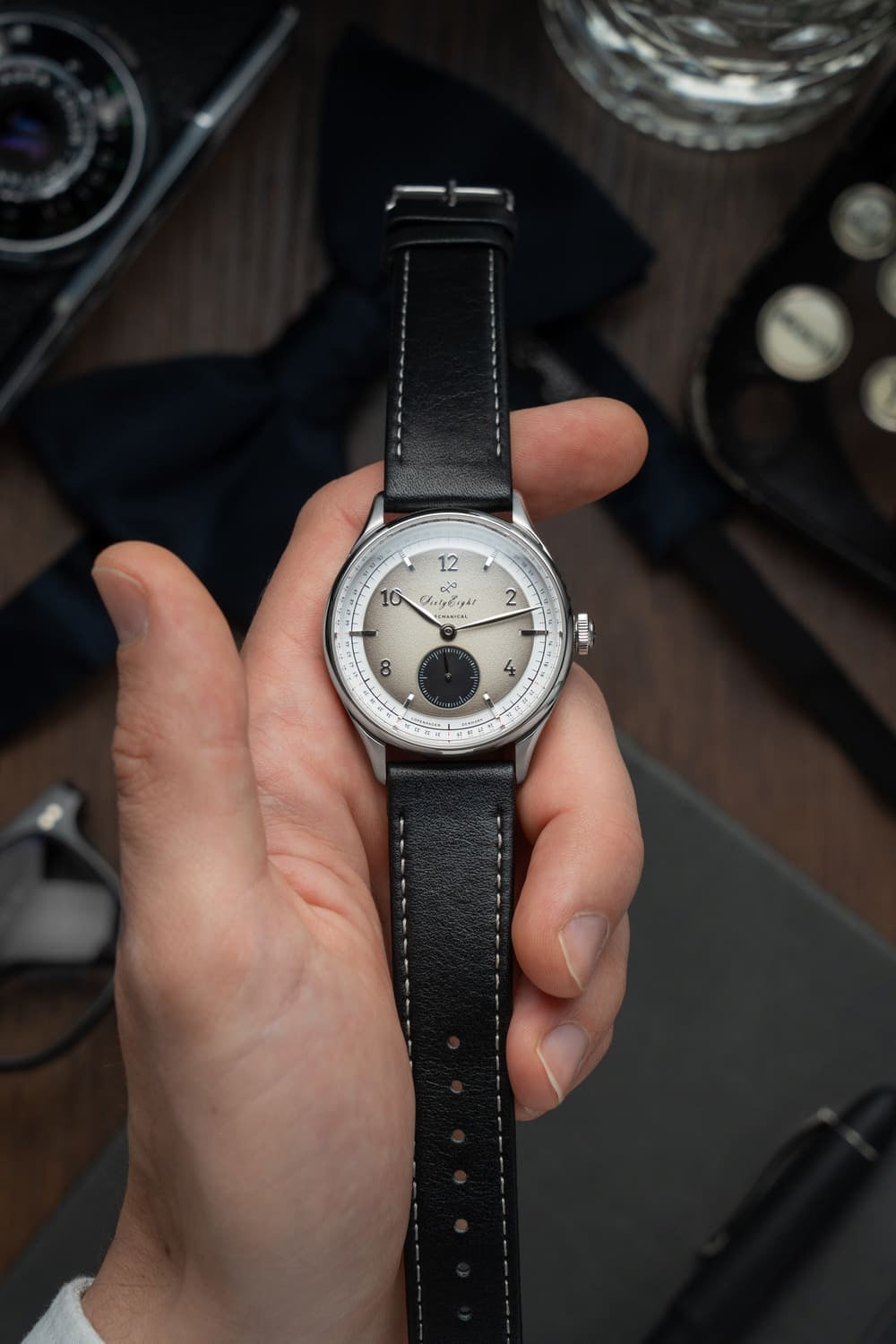 AV86 : 1968 MECHANICAL STEEL SAND & BLACK