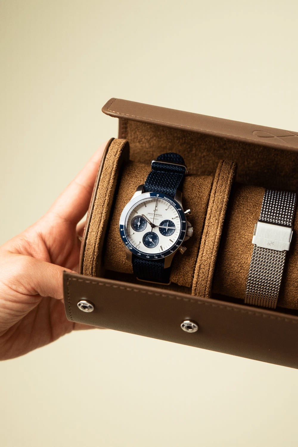 AV86 : 1960 RACING CHRONOGRAPHE - STEEL / NAVY & WHITE