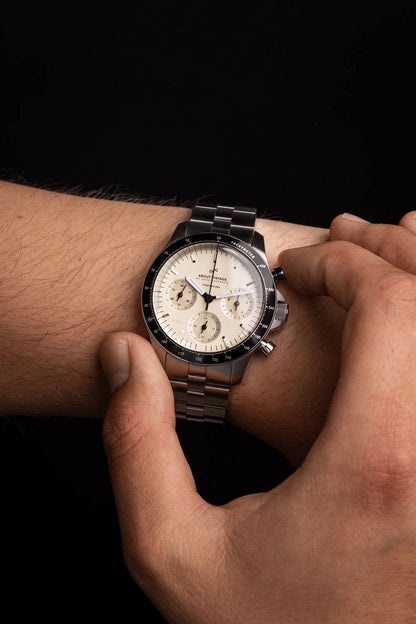 AV86 : 1960 RACING CHRONOGRAPHE - STEEL / OFF WHITE