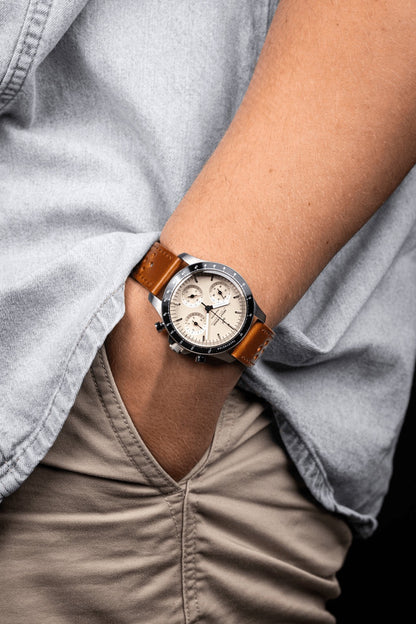 AV86 : 1960 RACING CHRONOGRAPHE - STEEL / OFF WHITE