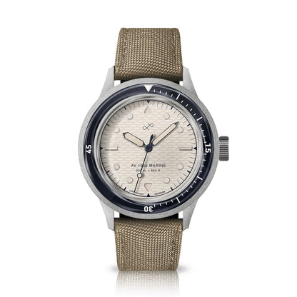 ACERCA DE VINTAGE: 1956 MARINO - ACERO NEGRO