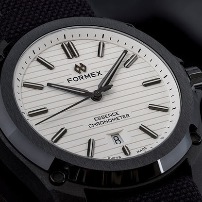 FORMEX: ESSENCE LEGGERA ARCTIC WHITE 43MM