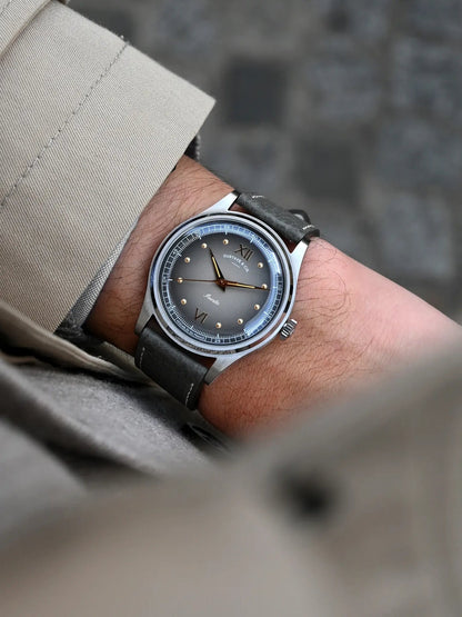 GUSTAVE : LÉON 12H GRIS