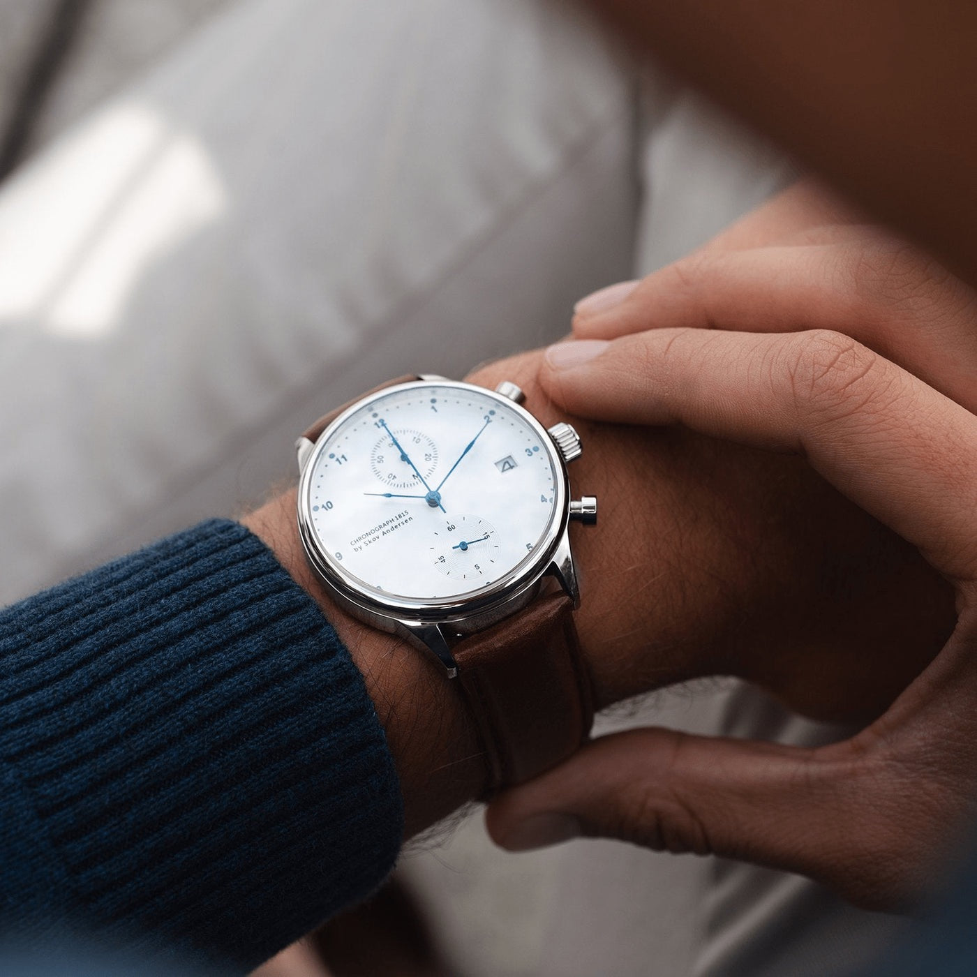 AV86 : 1815 CHRONOGRAPH - STEEL WHITE