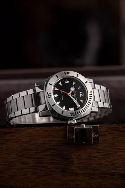 NIVADA GRENCHEN : DEPTHMASTER WHITE PACMAN