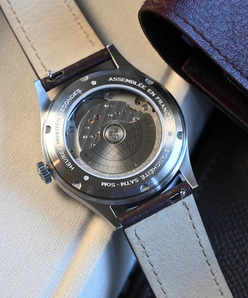 GUSTAVE : LÉON 12H GRIS