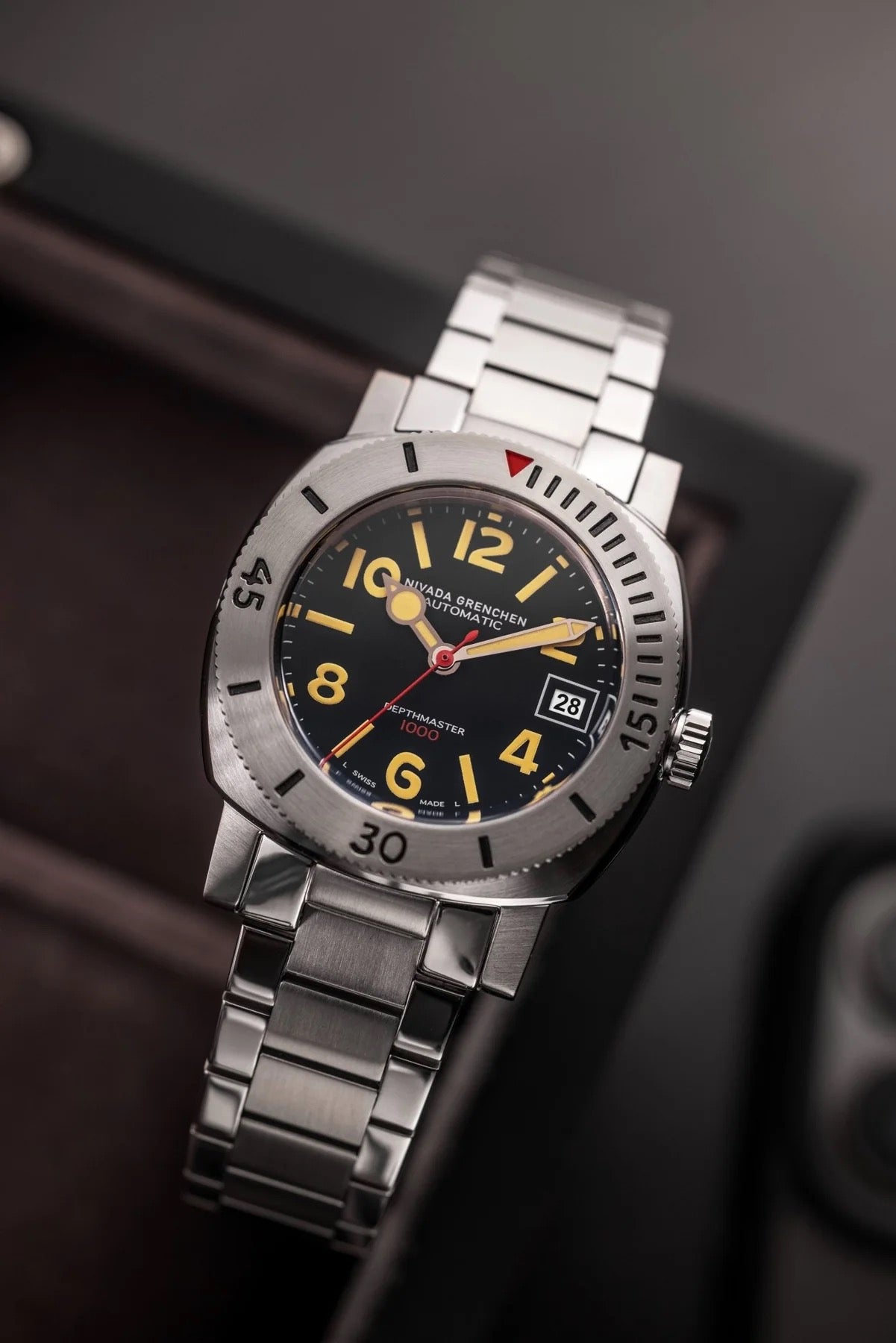 NIVADA GRENCHEN : DEPTHMASTER BLACK DATE