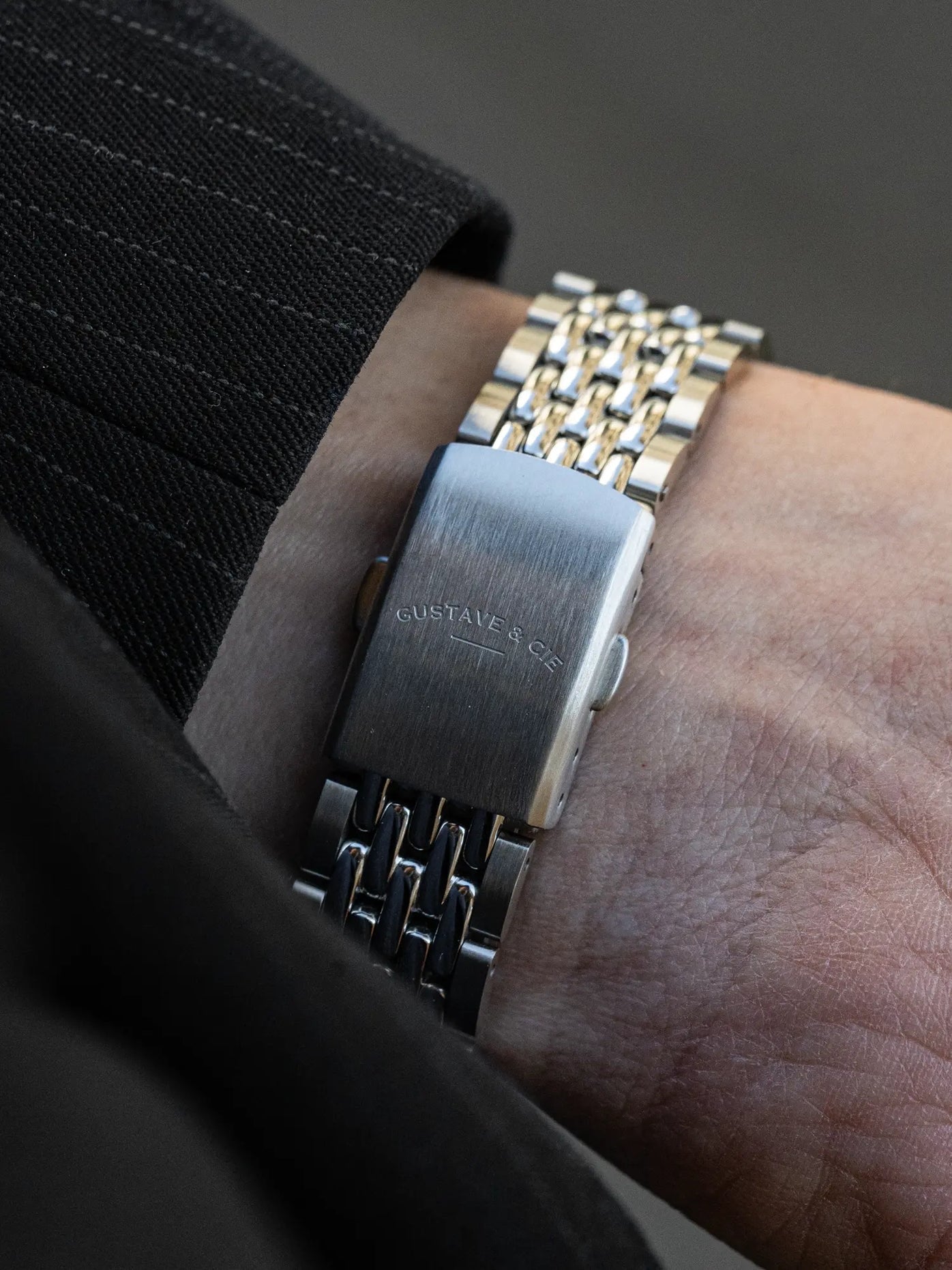 GUSTAVE : CHARLES 12H NOIR