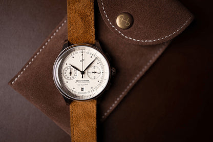 AV86 : 1934 TELECHRON STEEL OFF WHITE