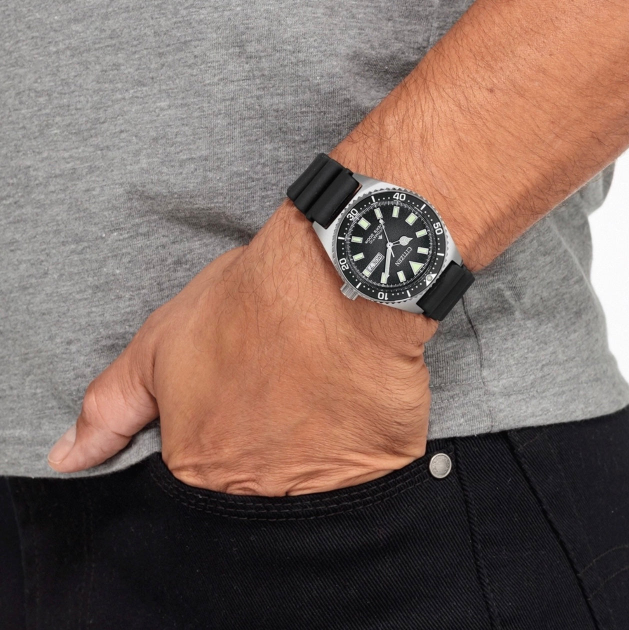 CITIZEN : PROMASTER MECHANICAL DIVER NOIRE NY0120-01EC