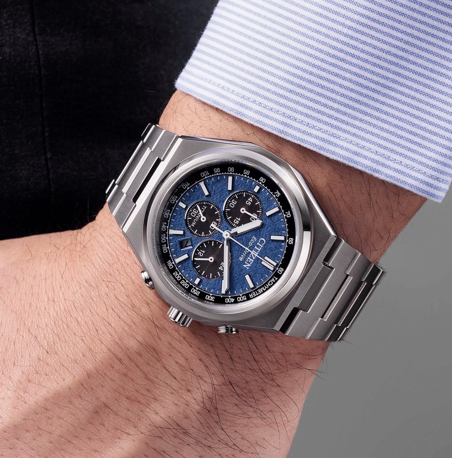 CITIZEN : SUPER TITANIUM CHRONOGRAPHE CA4610-85L