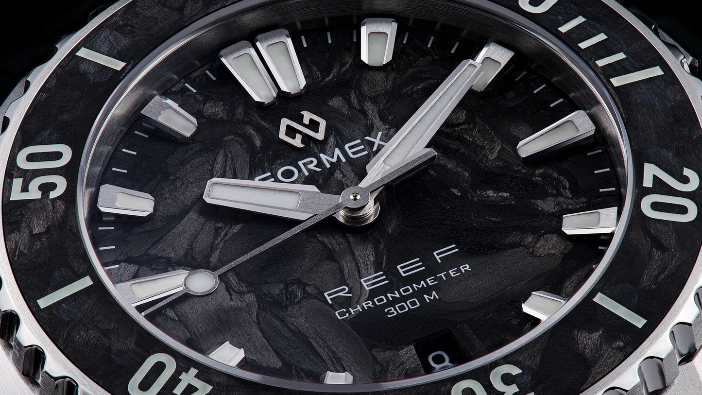 MONTRE FORMEX : REEF 39,5 MM AUTOMATIQUE CARBONE FORGÉ ÉDITION LIMITÉE