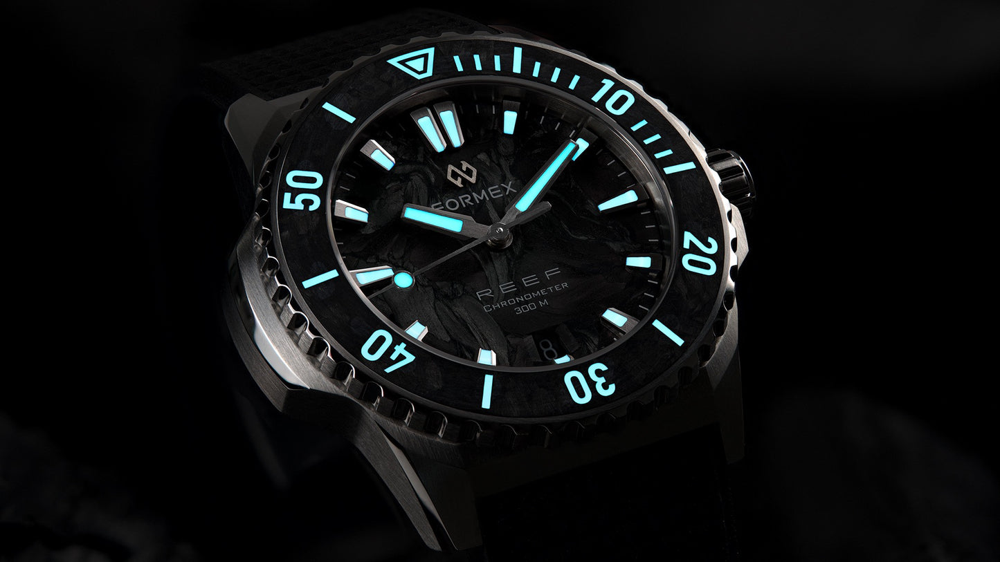 MONTRE FORMEX : REEF 39,5 MM AUTOMATIQUE CARBONE FORGÉ ÉDITION LIMITÉE