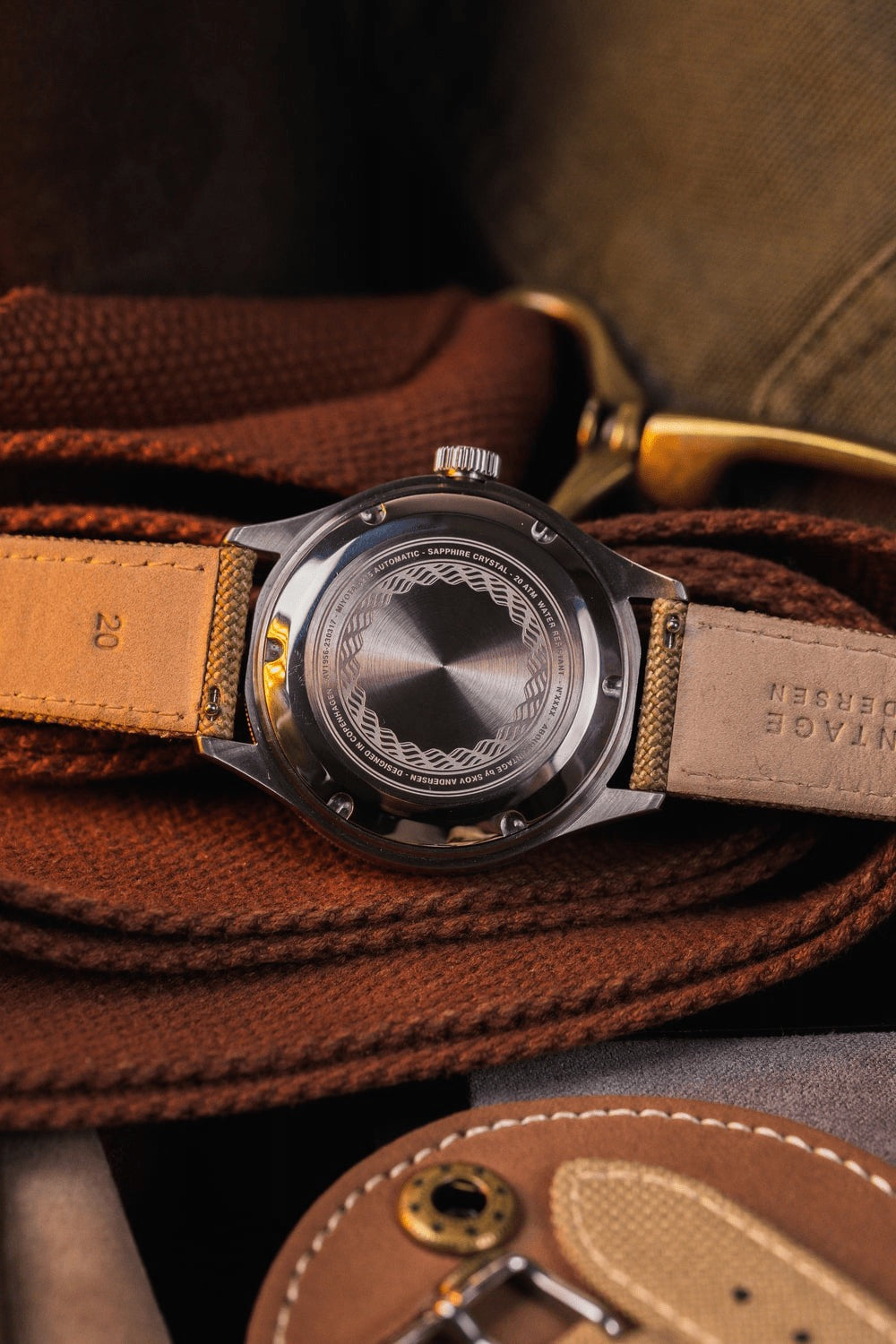 ACERCA DE VINTAGE: 1956 MARINO - ACERO NEGRO