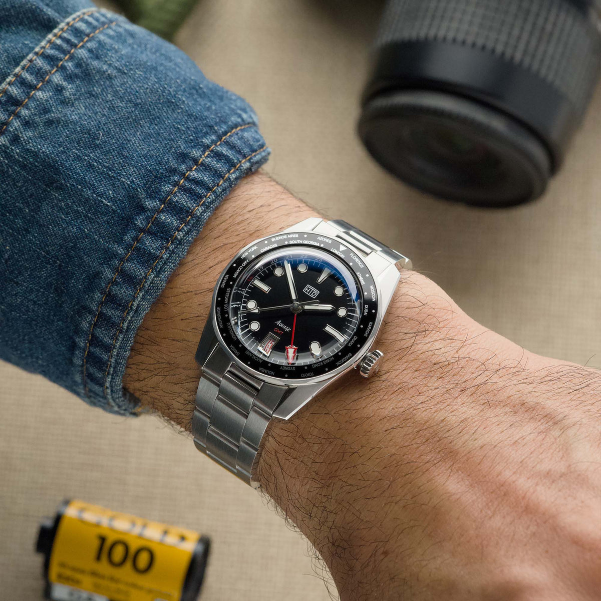 HTD Aquatìc GMT World Timer — au poignet