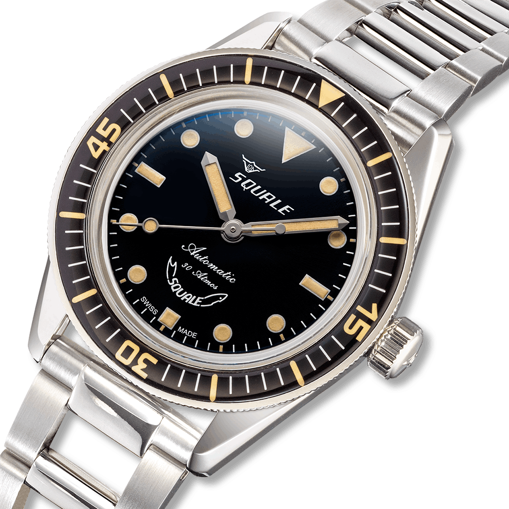 Squale SUB-37 Légende — bracelet acier ajouré — détail du cadran