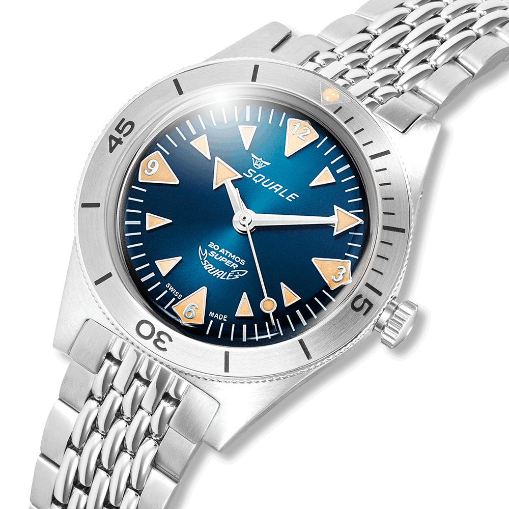 Squale Super Squale Big Arrows bleue — bracelet acier — détail du cadran