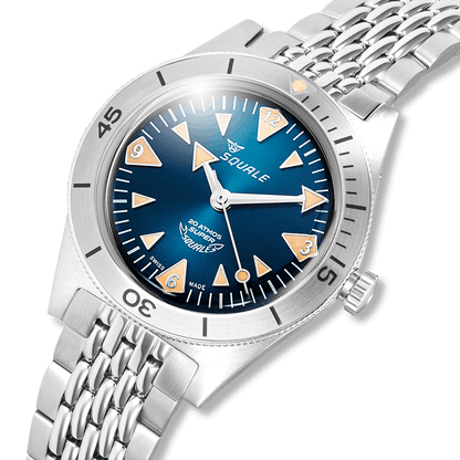 Squale Super Squale Big Arrows bleue — bracelet acier — détail du cadran