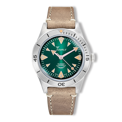 Squale Super Squale Big Arrows verte — bracelet cuir taupe — vue de face