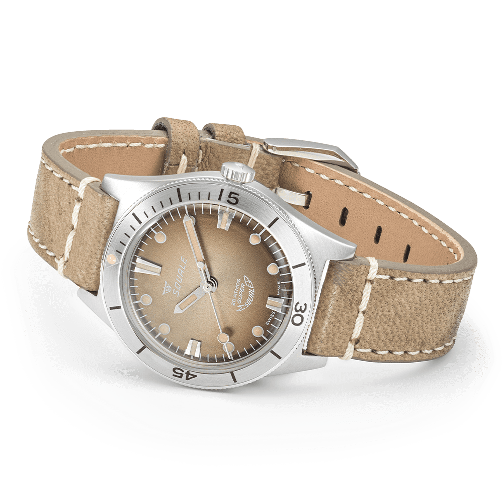 Squale Super Squale Sunray marron — bracelet cuir marron — vue de trois quarts
