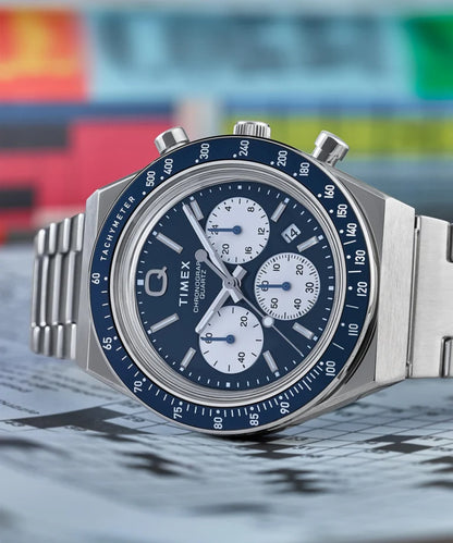Timex : Q Timex chronographe bleu 40 mm, vue de présentation