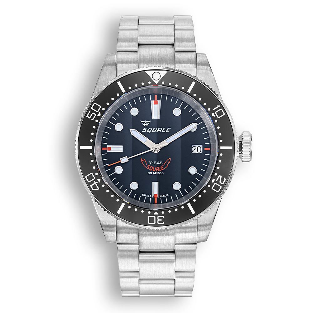 Squale 1545 noire — bracelet acier — vue de face