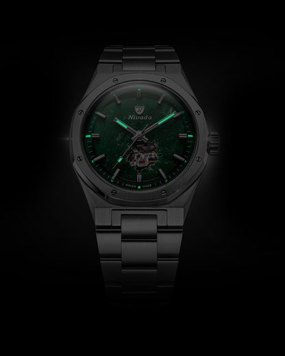 Montre Nivada Grenchen : F77 Titanium Open Heart MK2 Aventurine Verte : luminescence