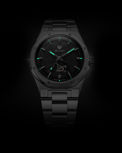 Montre Nivada Grenchen : F77 Titanium Open Heart MK2 Météorite : luminescence