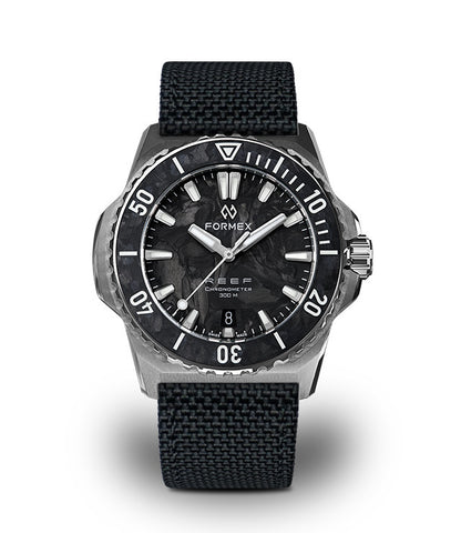 MONTRE FORMEX : REEF 39,5 MM AUTOMATIQUE CARBONE FORGÉ ÉDITION LIMITÉE