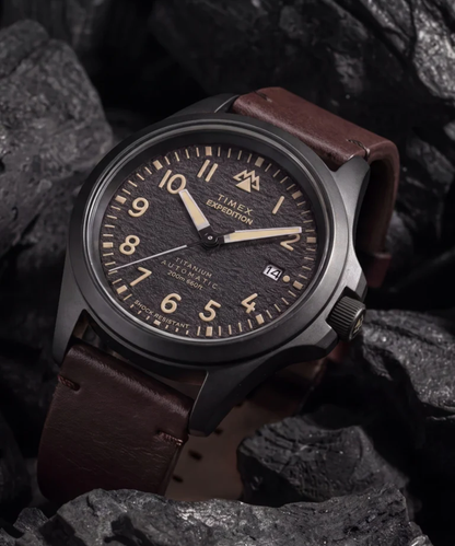 Timex : Expedition Field Post Titanium automatique noir 41 mm, vue de présentation