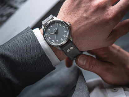 RELOJ LACO: PILOT WATCHES BASIC AUTOMÁTICO AUGSBURG GRIS