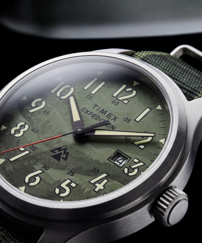 Timex : Expedition Sierra vert 40 mm, vue de présentation