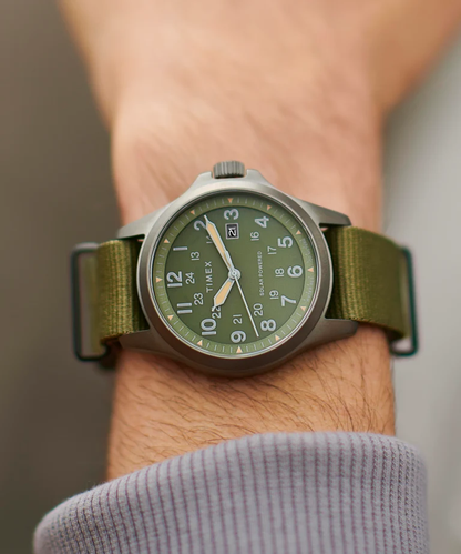Timex : Expedition Field Post Solar vert 41 mm, vue de présentation