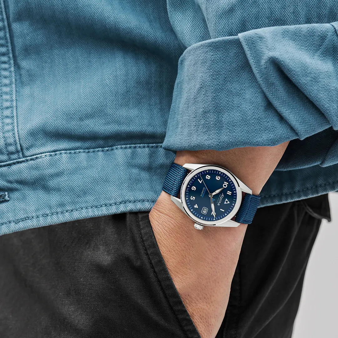 Montre Alpina : Startimer Pilot Solarmètre Bleu AL-140BLW3S26