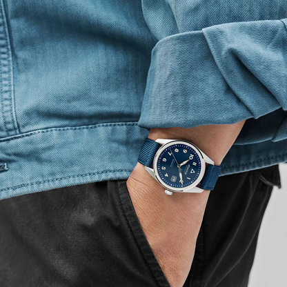 Montre Alpina : Startimer Pilot Solarmètre Bleu AL-140BLW3S26
