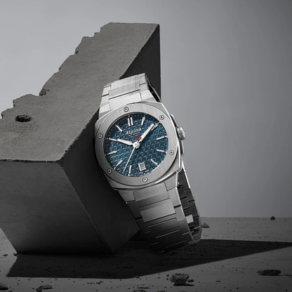 MONTRE ALPINA : ALPINER EXTREME QUARTZ BLEU AL-220TB2AE6B